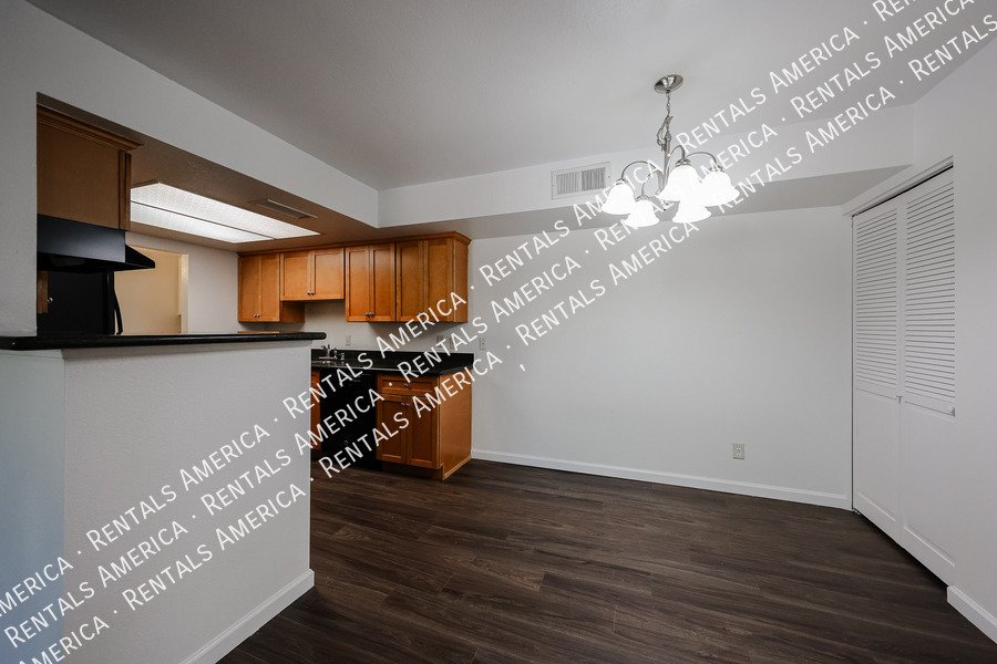 Updated Condo in Maryland Manor property image