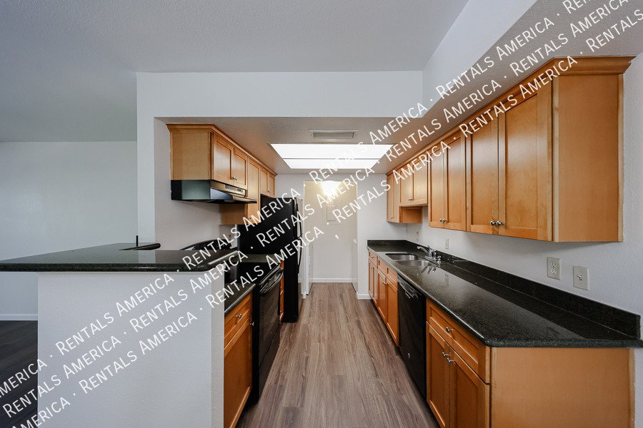 Updated Condo in Maryland Manor property image
