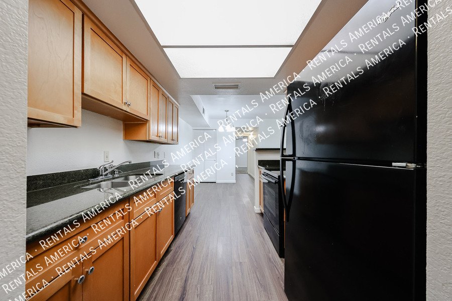 Updated Condo in Maryland Manor property image