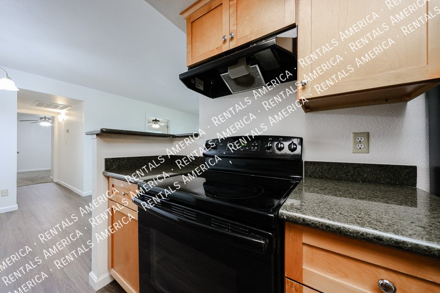 Updated Condo in Maryland Manor property image