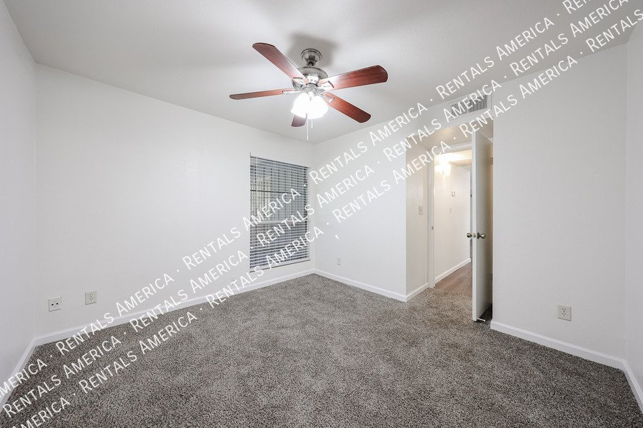 Updated Condo in Maryland Manor property image