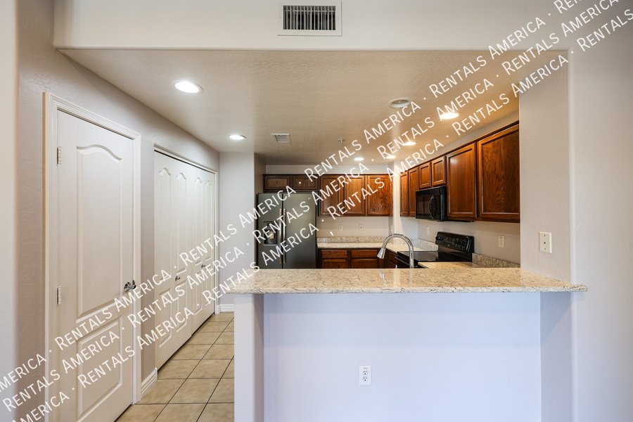 Charming 2 Bedroom, 2 Bath Condo with Garage in a Prime Location! property image