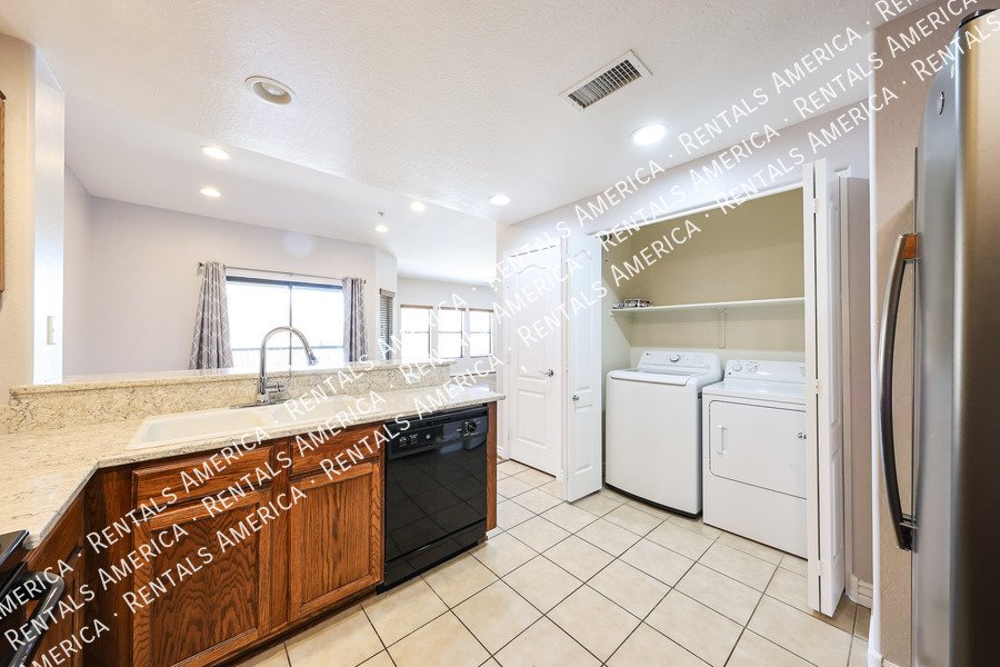Charming 2 Bedroom, 2 Bath Condo with Garage in a Prime Location! property image
