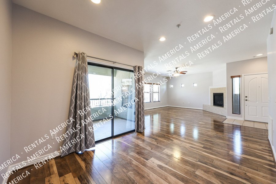 Charming 2 Bedroom, 2 Bath Condo with Garage in a Prime Location! property image
