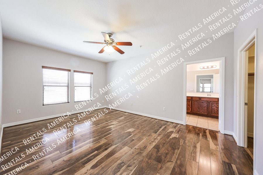 Charming 2 Bedroom, 2 Bath Condo with Garage in a Prime Location! property image