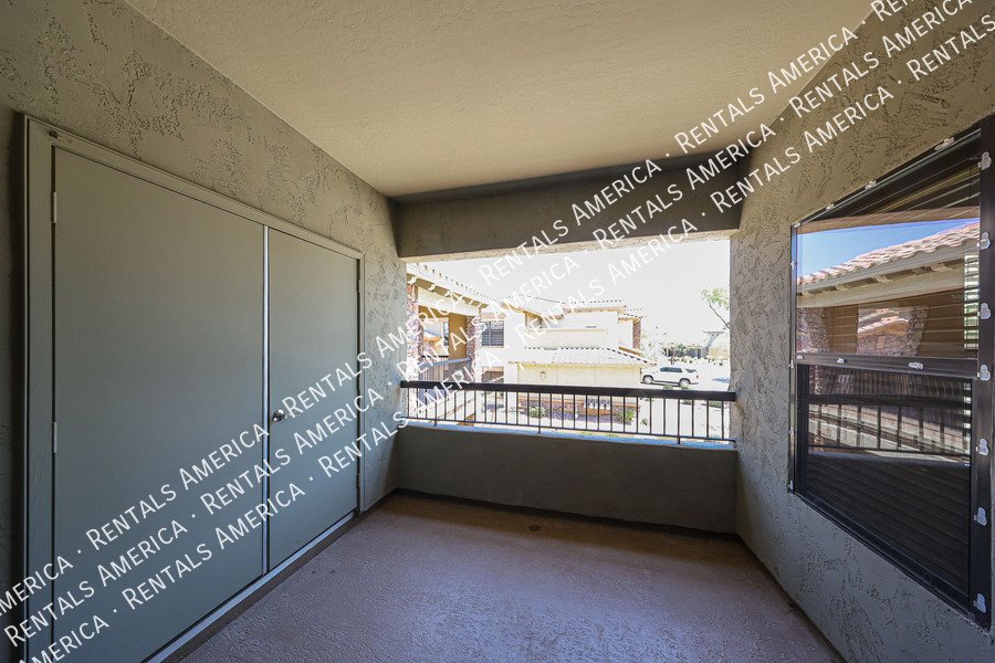 Charming 2 Bedroom, 2 Bath Condo with Garage in a Prime Location! property image