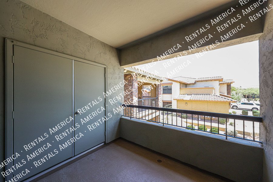 Charming 2 Bedroom, 2 Bath Condo with Garage in a Prime Location! property image