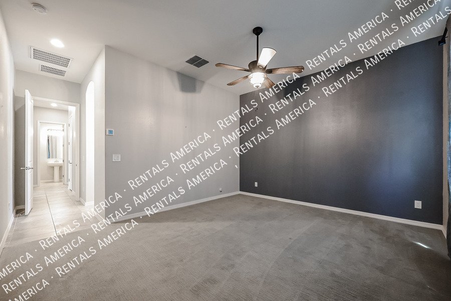 Beautiful Single Level 2BD W/Office Home in the Glennwilde Community!! property image