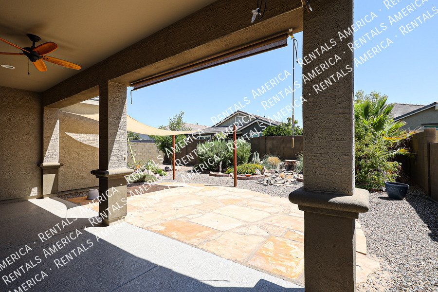 Beautiful Single Level 2BD W/Office Home in the Glennwilde Community!! property image