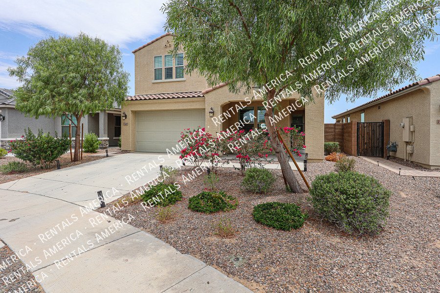 Spacious 4-Bedroom Home with Loft property image