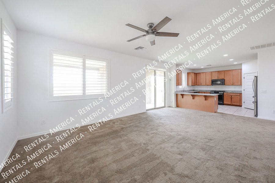 Spacious 4-Bedroom Home with Loft property image