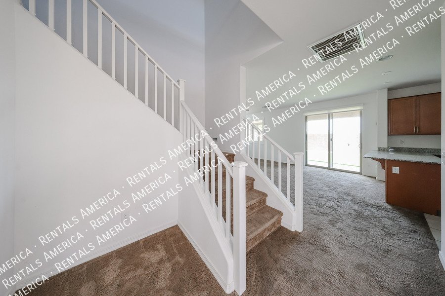 Spacious 4-Bedroom Home with Loft property image