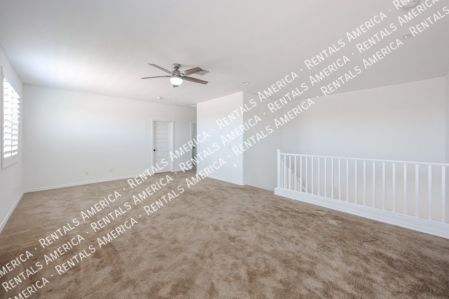 Spacious 4-Bedroom Home with Loft property image