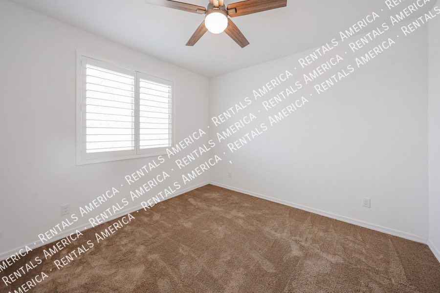 Spacious 4-Bedroom Home with Loft property image