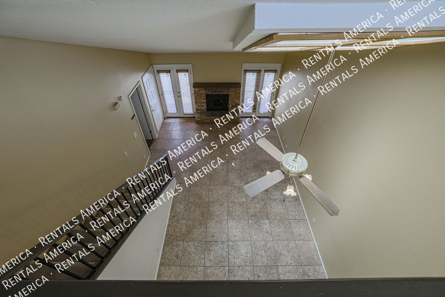 MI SPECIAL! Cute 2 Bed 2 Bath Townhome in Tempe! This is a Must See! property image