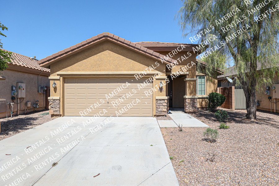 Beautiful 3BD 2BA home with POOL and SOLAR in Laveen Meadows! property image