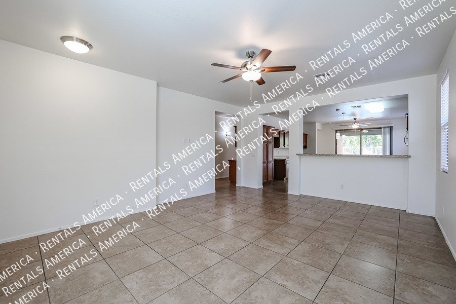 Beautiful 3BD 2BA home with POOL and SOLAR in Laveen Meadows! property image
