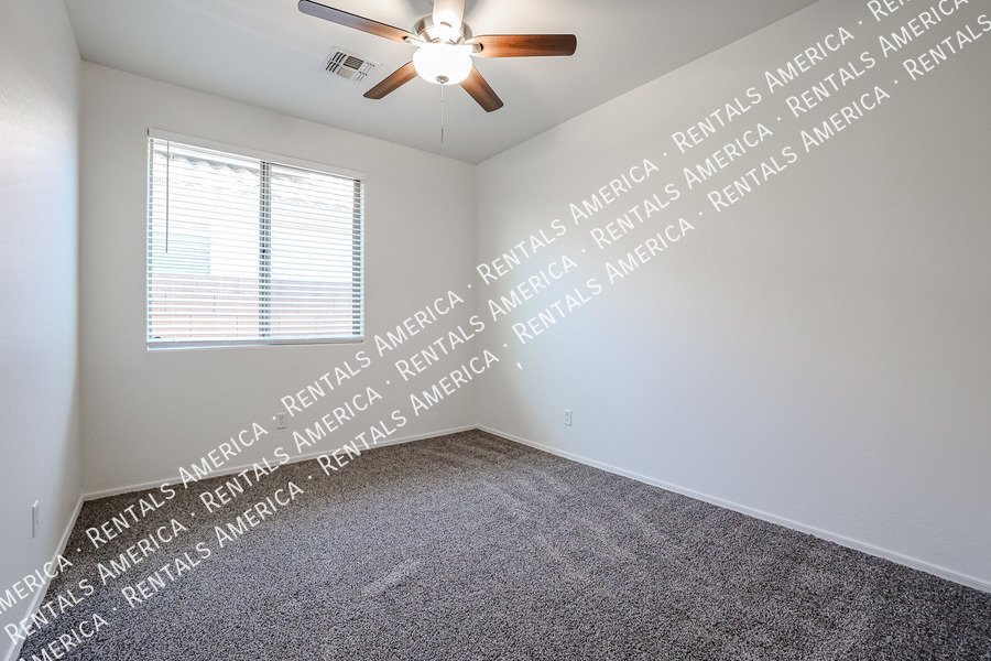Beautiful 3BD 2BA home with POOL and SOLAR in Laveen Meadows! property image