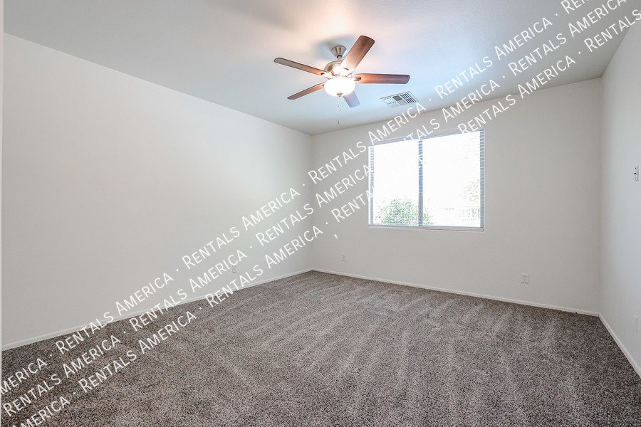 Beautiful 3BD 2BA home with POOL and SOLAR in Laveen Meadows! property image