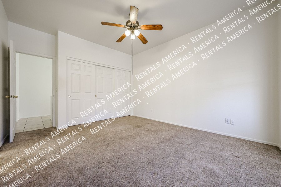 Tempe 2BR Home with 2-Car Garage, Washer/Dryer & Great L property image