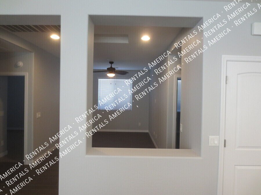** PRICE REDUCED **Beautiful 3/2 Home in Gilbert w/Pool ~ Move in NOW property image