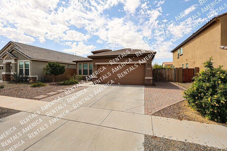 Available Now ? Beautiful 3 Bed, 2 Bath Home in Laveen! property image