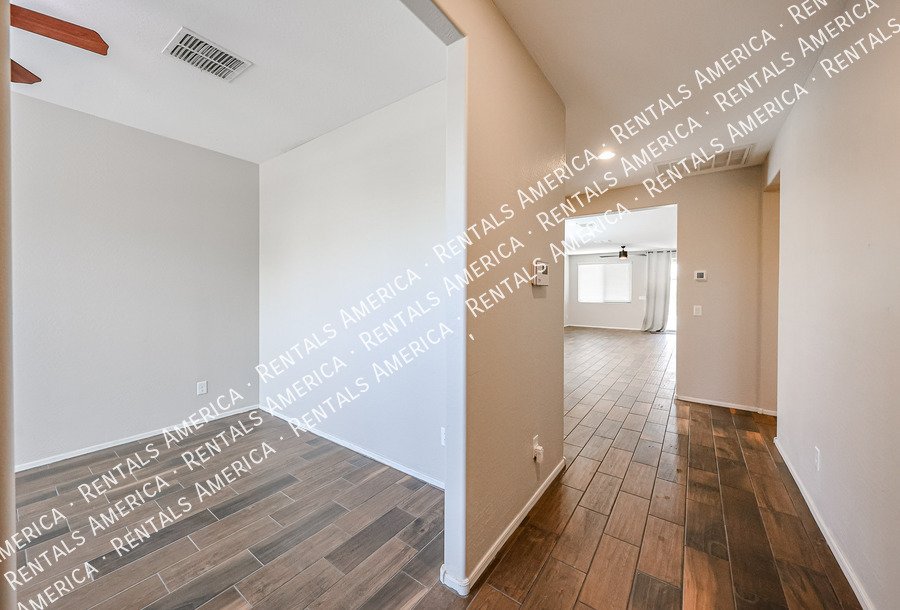 Available Now ? Beautiful 3 Bed, 2 Bath Home in Laveen! property image