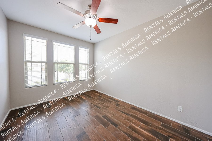 Available Now ? Beautiful 3 Bed, 2 Bath Home in Laveen! property image