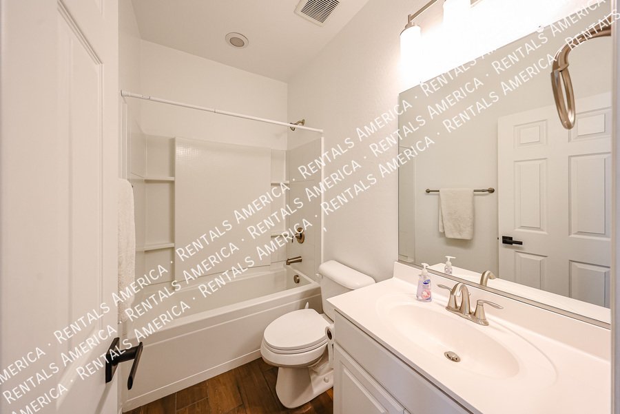 Available Now ? Beautiful 3 Bed, 2 Bath Home in Laveen! property image