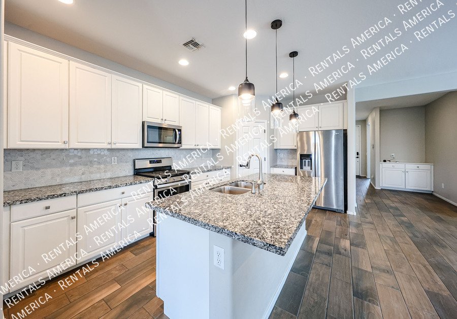 Available Now ? Beautiful 3 Bed, 2 Bath Home in Laveen! property image