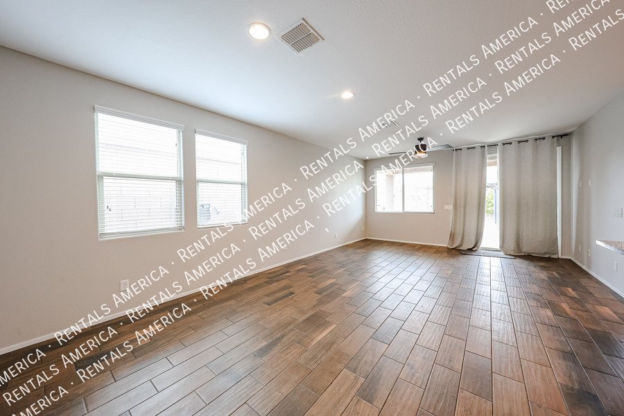 Available Now ? Beautiful 3 Bed, 2 Bath Home in Laveen! property image