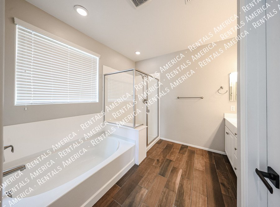 Available Now ? Beautiful 3 Bed, 2 Bath Home in Laveen! property image