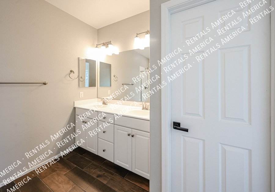 Available Now ? Beautiful 3 Bed, 2 Bath Home in Laveen! property image