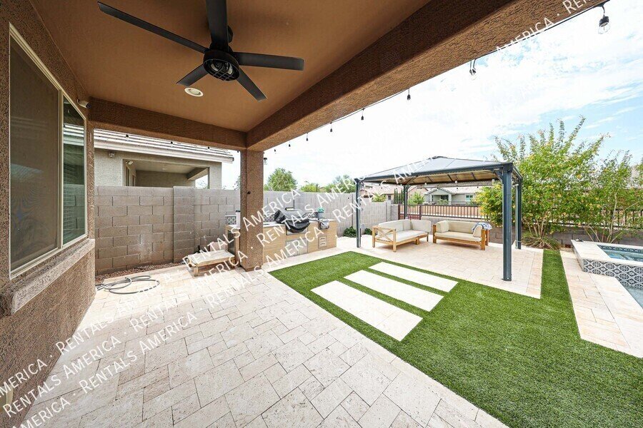 Available Now ? Beautiful 3 Bed, 2 Bath Home in Laveen! property image