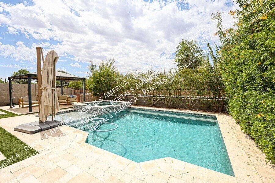 Available Now ? Beautiful 3 Bed, 2 Bath Home in Laveen! property image