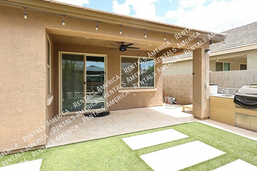 Available Now ? Beautiful 3 Bed, 2 Bath Home in Laveen! property image