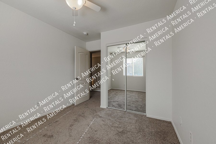 Cozy 3-bedroom house in Mesa! property image