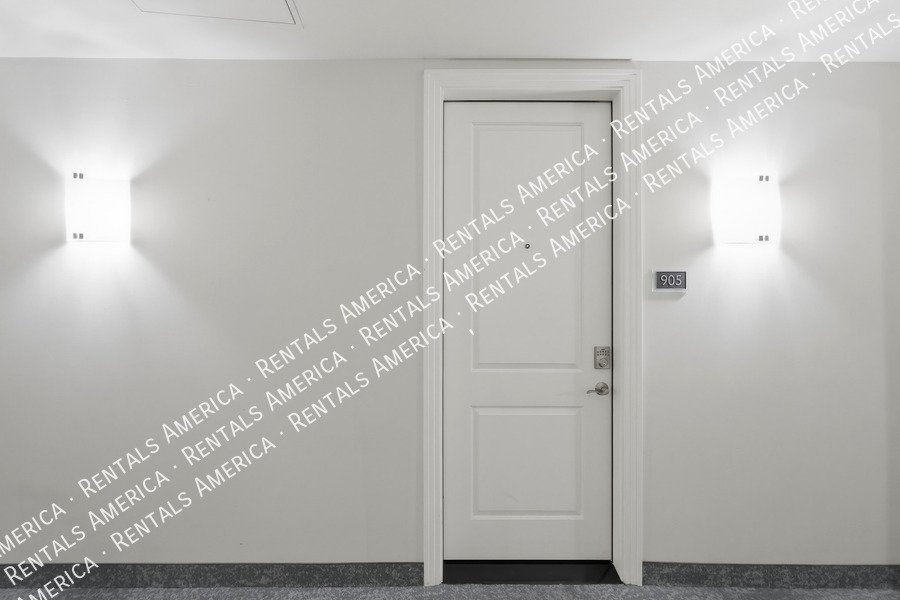 MOVE IN SPECIAL -Beautiful 1 Bedroom in the Heart of Downtown Phoenix! property image