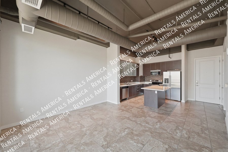 MOVE IN SPECIAL -Beautiful 1 Bedroom in the Heart of Downtown Phoenix! property image