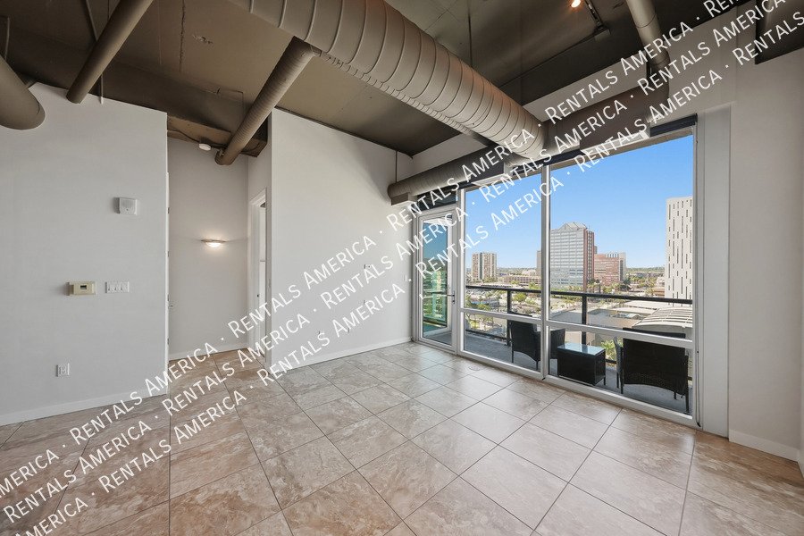 MOVE IN SPECIAL -Beautiful 1 Bedroom in the Heart of Downtown Phoenix! property image