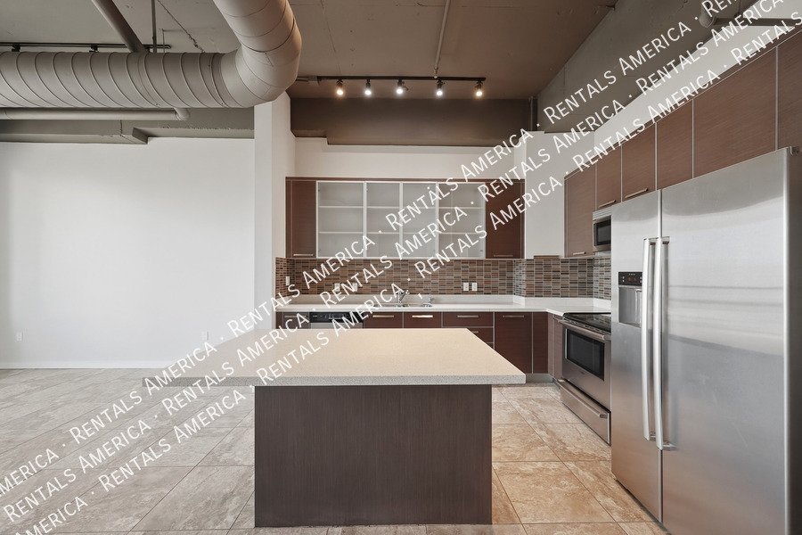 MOVE IN SPECIAL -Beautiful 1 Bedroom in the Heart of Downtown Phoenix! property image