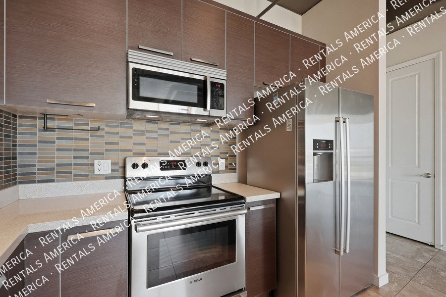 MOVE IN SPECIAL -Beautiful 1 Bedroom in the Heart of Downtown Phoenix! property image