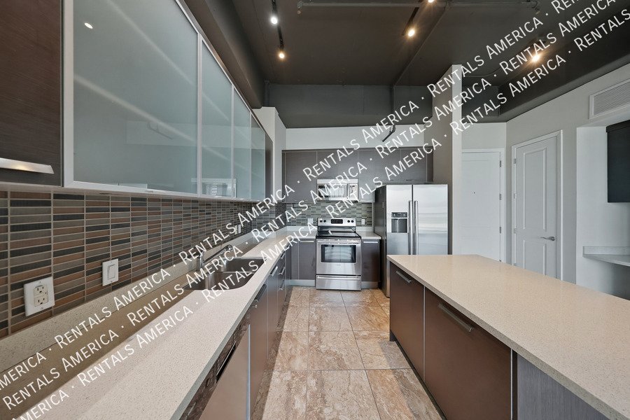 MOVE IN SPECIAL -Beautiful 1 Bedroom in the Heart of Downtown Phoenix! property image
