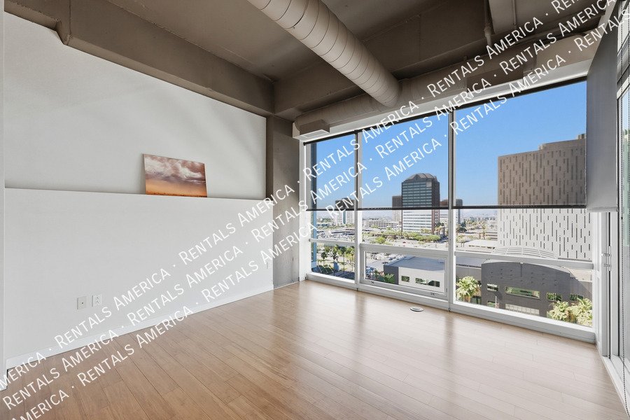 MOVE IN SPECIAL -Beautiful 1 Bedroom in the Heart of Downtown Phoenix! property image