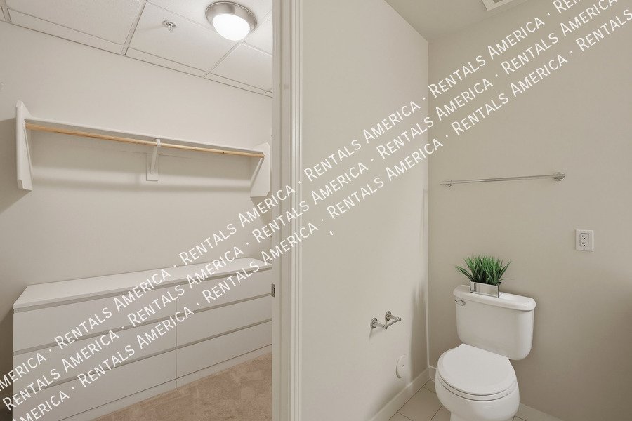 MOVE IN SPECIAL -Beautiful 1 Bedroom in the Heart of Downtown Phoenix! property image