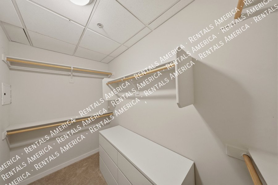MOVE IN SPECIAL -Beautiful 1 Bedroom in the Heart of Downtown Phoenix! property image