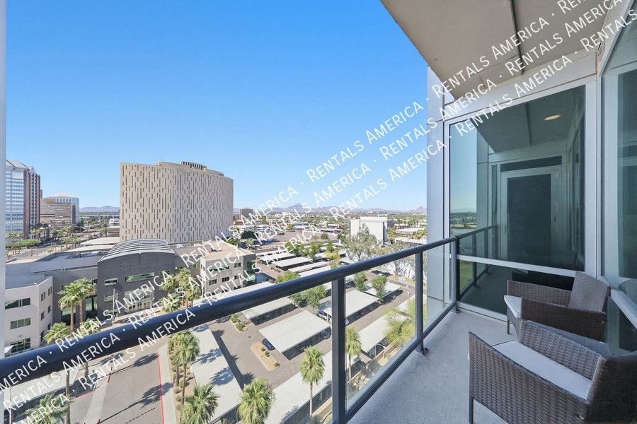 MOVE IN SPECIAL -Beautiful 1 Bedroom in the Heart of Downtown Phoenix! property image