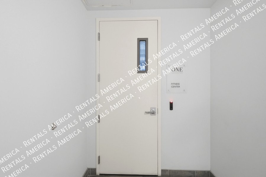 MOVE IN SPECIAL -Beautiful 1 Bedroom in the Heart of Downtown Phoenix! property image