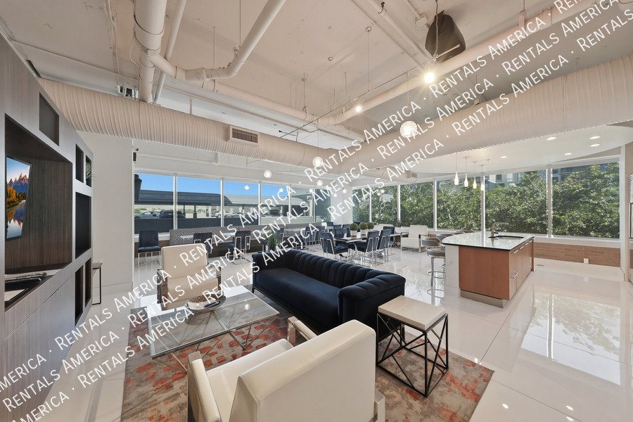 MOVE IN SPECIAL -Beautiful 1 Bedroom in the Heart of Downtown Phoenix! property image