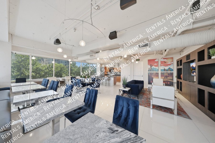 MOVE IN SPECIAL -Beautiful 1 Bedroom in the Heart of Downtown Phoenix! property image